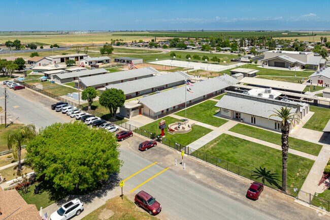 Tipton residents can send their students to Tipton Elementary School.