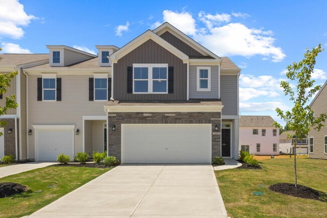 750 S Main St unit 38552416, Troutman, NC 28166 - photo 2