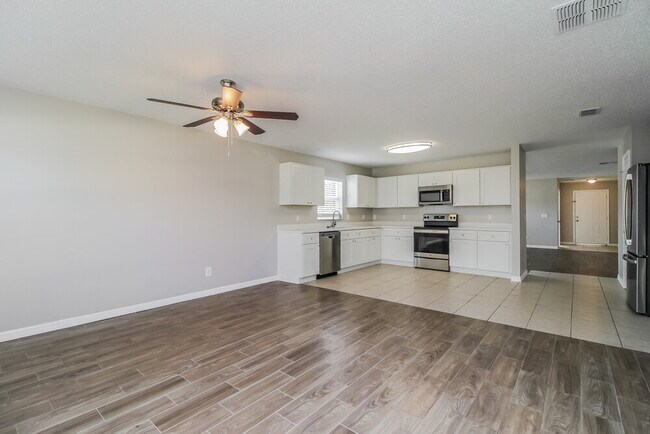 114 Bristol Forest Trail, Sanford, FL 32771 - photo 6