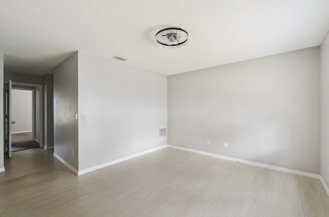 4598 Conway Landing Dr, Orlando, FL 32812 - photo 7