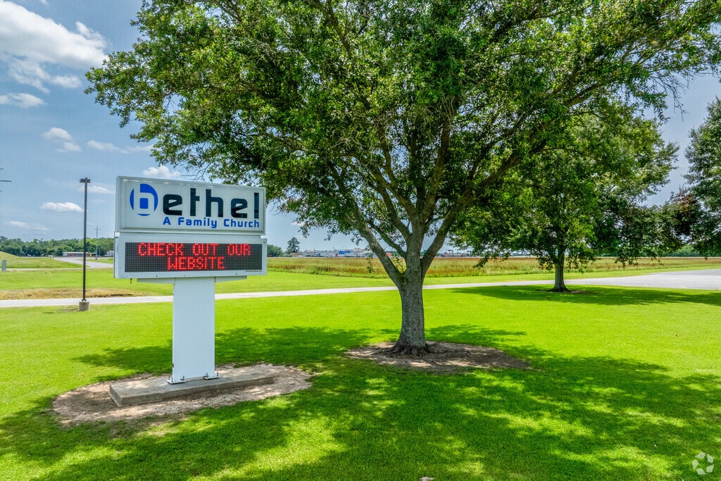 Bethel Christian School encourages students to grow in faith and knowledge.