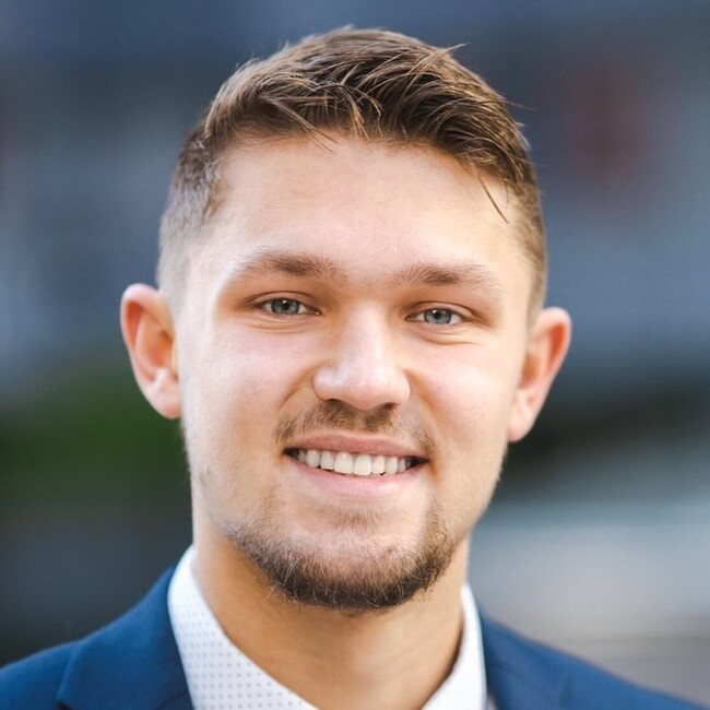 Agent Photo
