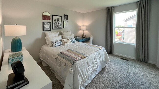 1038 Emerald Dr, Montgomery, IL 60538 - photo 7