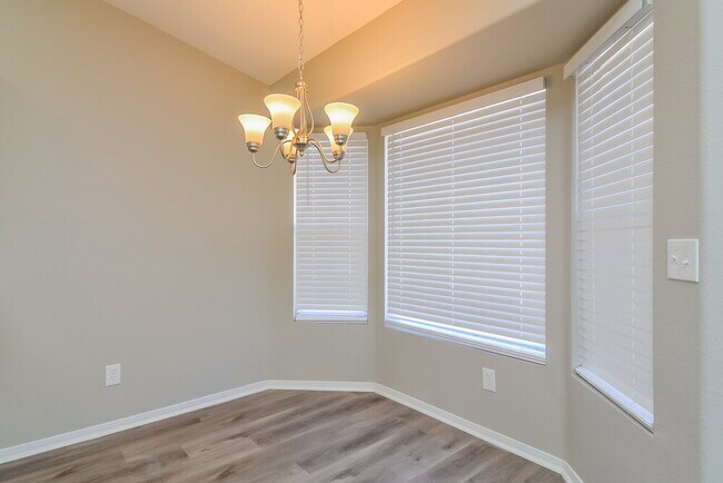 1864 Praline Cir, Las Vegas, NV 89142 - photo 6