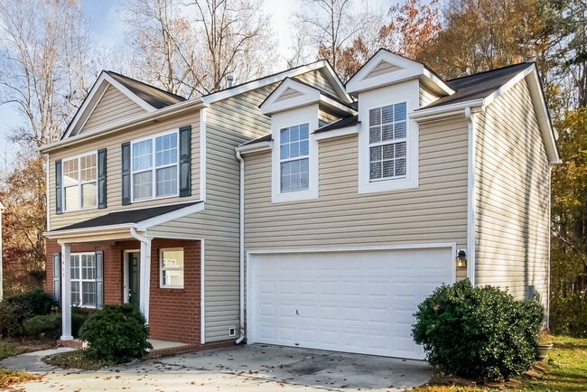 1469 Mandy Pl Ct, Charlotte, NC 28216 - photo 2