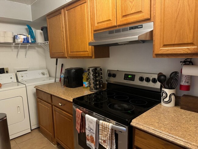 1104 Autumn Cir, College Station, TX 77840 - photo 3