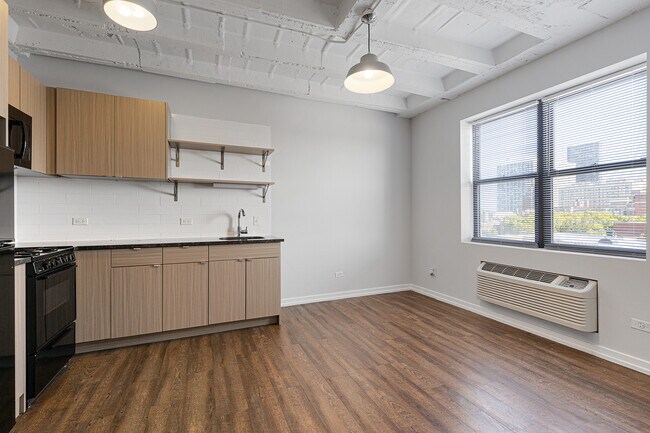 5722 N Winthrop Ave unit 408, Chicago, IL 60660 - photo 4