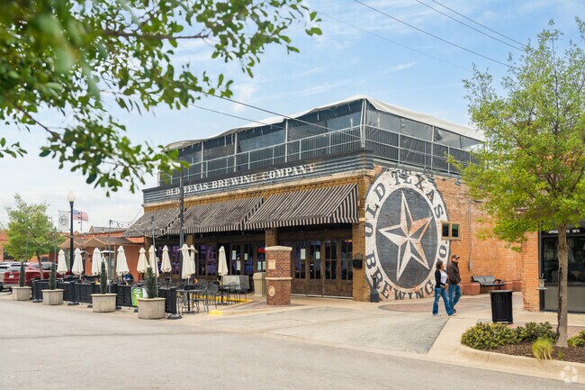 Burleson Residents flock to Old Texas Brewing Company for pizza, craft beer and more!