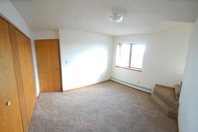 Webster Apartments, Austin, MN 55912 - photo 4