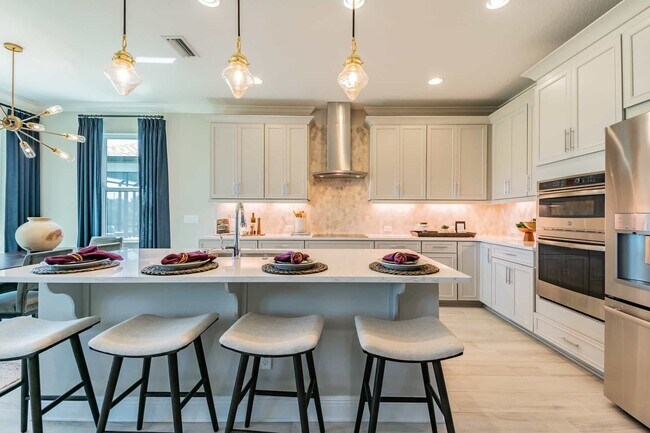 10012 Canaveral Cir unit 38529428, Sarasota, FL 34241 - photo 5