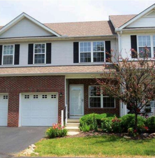 1218 Green Dr Unit Condo, Gahanna, OH 43230
