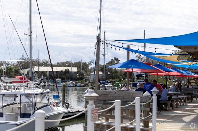Grab a bite from the food trucks at English Landing Marina in West Augustine.