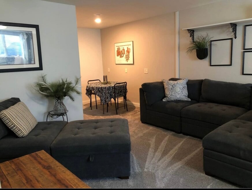 3313 46th Ave SE, Mandan, ND 58554 - photo 1