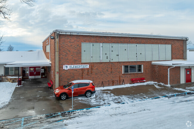 Huntley Project Elementary School is a highly rated public school.