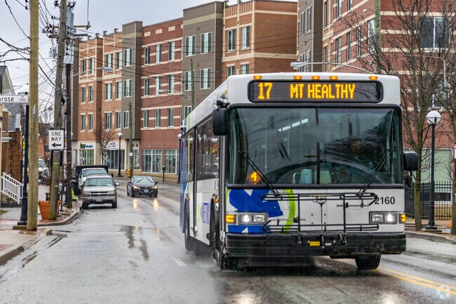 Go Metro busses offers College Hill transportation to and from the community