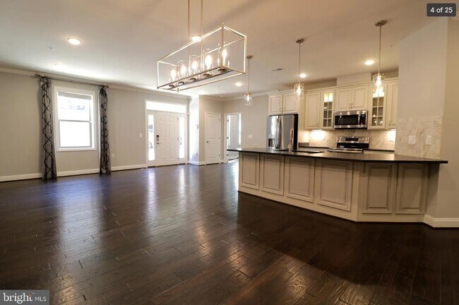 23631 Havelock Walk Terrace unit 113, Ashburn, VA 20148 - photo 6