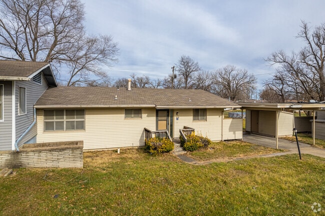 Montara Village, Topeka, KS 66619 - photo 7