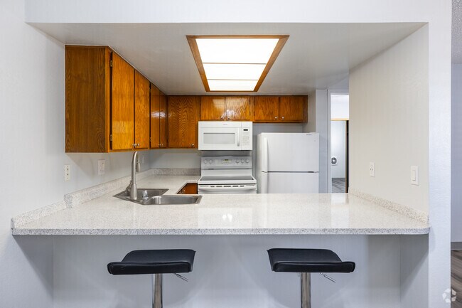 Sahara View Apartments, Las Vegas, NV 89102 - photo 6