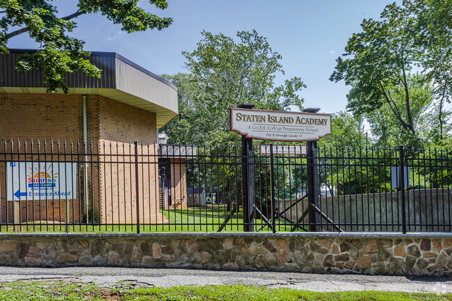 Staten Island Academy