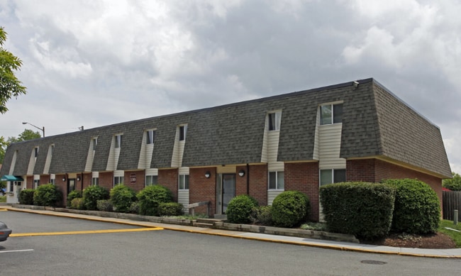 Flats at Newport Crossing, Newport News, VA 23602 - photo 3