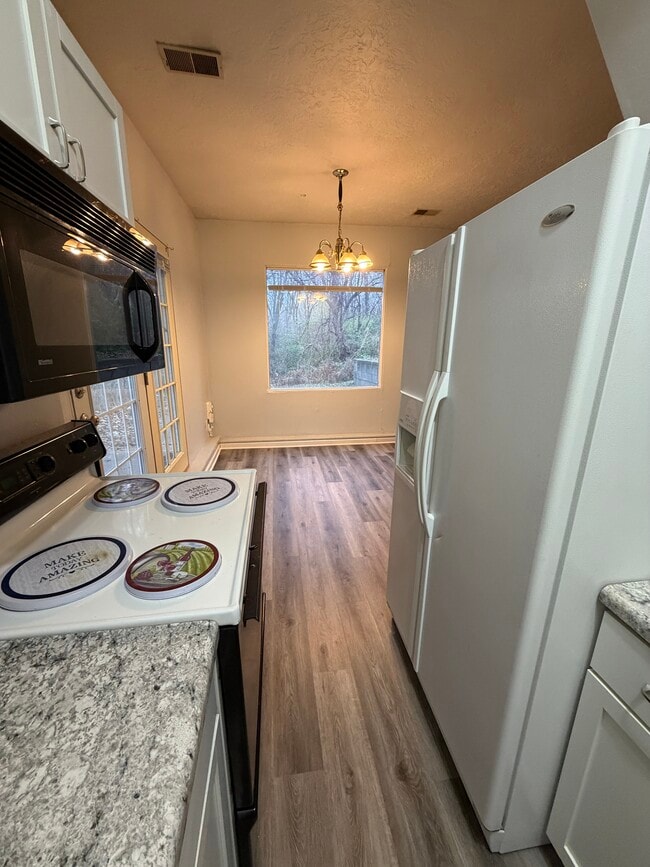 2612 Marshall Ave, Sioux City, IA 51106 - photo 3