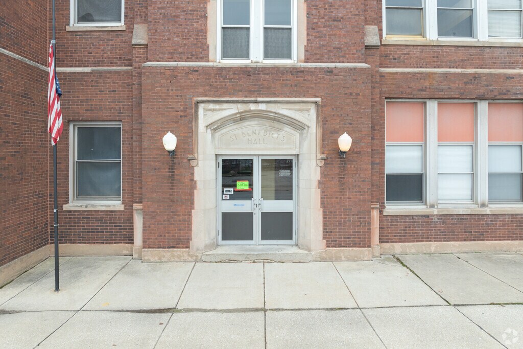 Courses in Reading, Writing, and Literature are available at St. Benedict Elementary School.