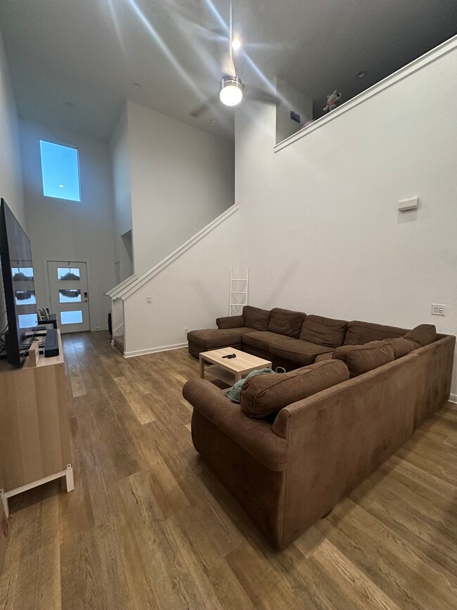 248 Tequilana Pass, Leander, TX 78641 - photo 2