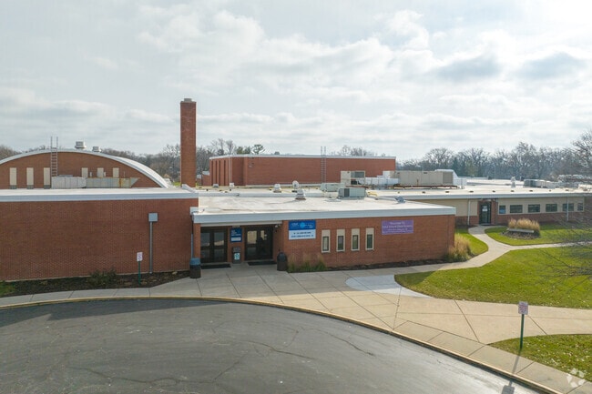 Educational opportunities abound at Lisle Jr High School.