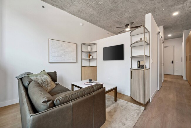 216 W Chicago Ave unit 1425, Chicago, IL 60654 - photo 7