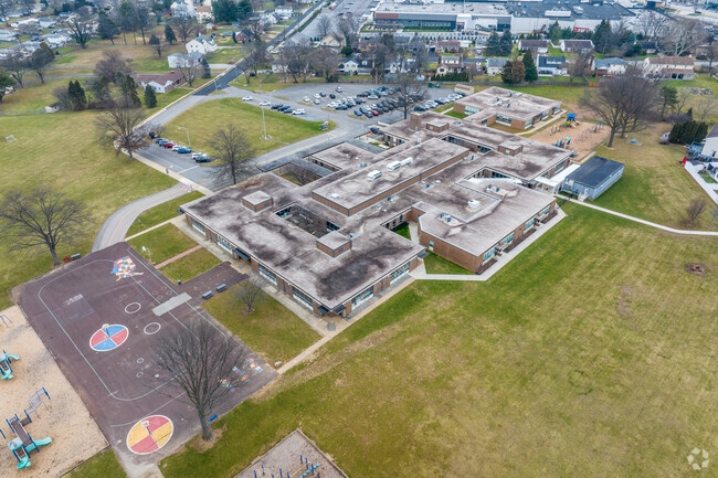Ridge Park elementary serves 533 students in grades K-3