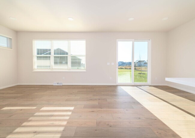 6419 Prairie Wood Dr, McFarland, WI 53558 - photo 5