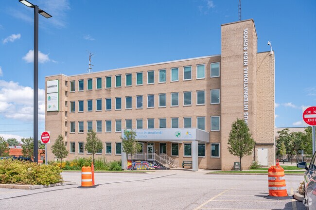 Students in the Warehouse District are can attend Campus International High School.