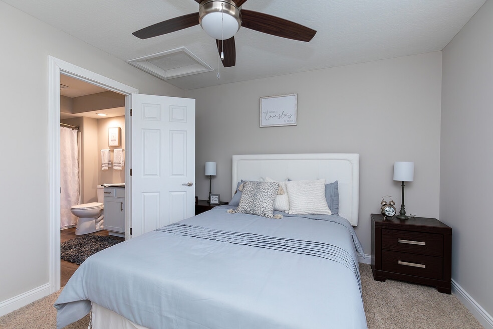 Glenmuir, Columbus, OH 43235 - photo 1