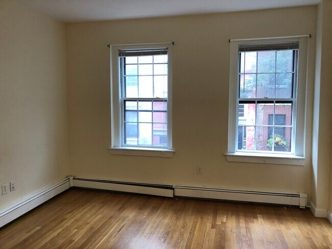 30 Phillips St unit 1, Boston, MA 02114 - photo 7