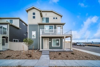 46502 Avery Ln, Bennett, CO 80102