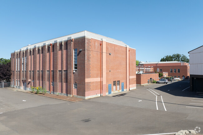 Estacada Middle School is a public middle school in Estacada OR.
