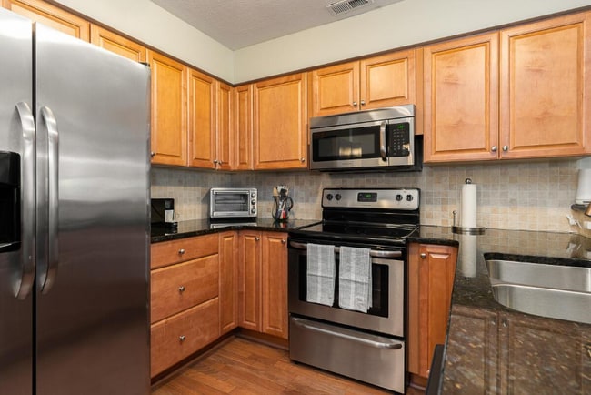 38 Victorian Gate Way, Columbus, OH 43215 - photo 6