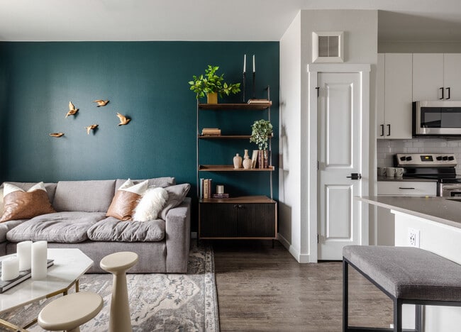 Ladora Modern Apartments, Denver, CO 80249 - photo 6