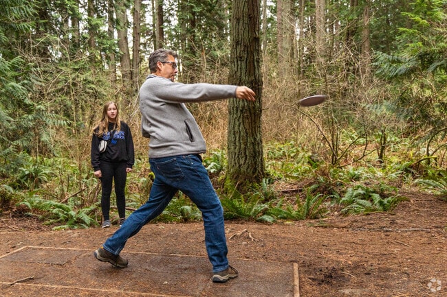 Lake Stevens Disc Golf Course is popular in North Lake Stevens.