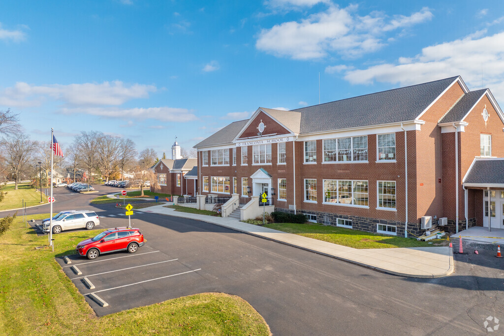Franconia Elementary School receives an overall A- grade from niche.com.