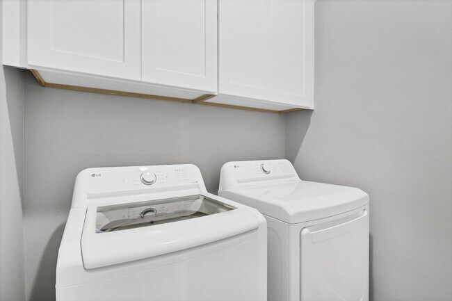 7807 Chesebro Ave, North Port, FL 34287 - photo 4