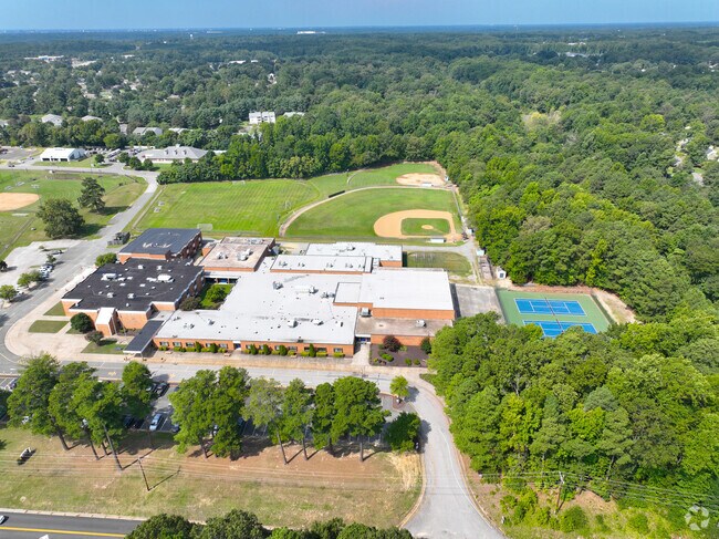 Whole campus of Bell Creek Middle School.