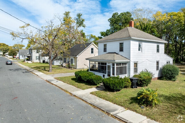 There are older and newer builds in Presidents-Princeton.