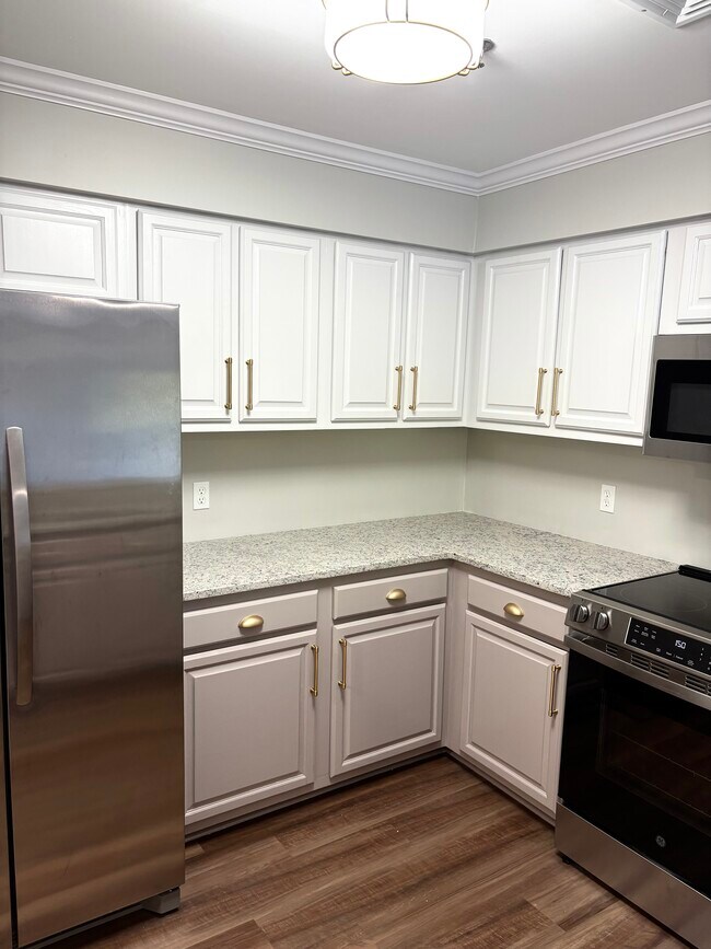 100 Sunset Blvd unit 102, West Columbia, SC 29169 - photo 6