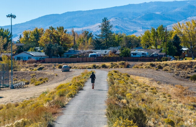 Lower Peavine Creek Reservoir in Kings Row is a great space for runners to escape traffic.