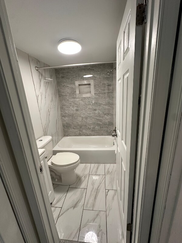 1031 Lawnton Terrace unit A, Glenolden, PA 19036 - photo 6