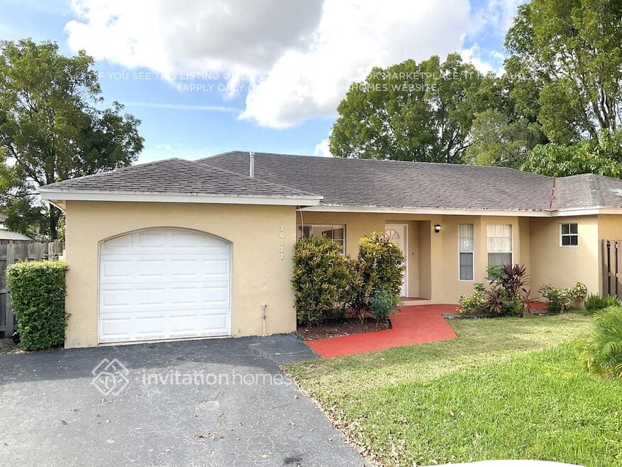 10111 NW 57th Terrace, Doral, FL 33178 - photo 1