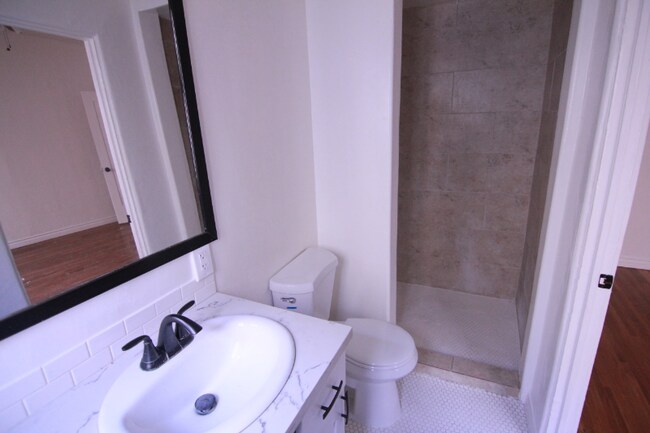 8517 Horner St unit 8, Los Angeles, CA 90035 - photo 4