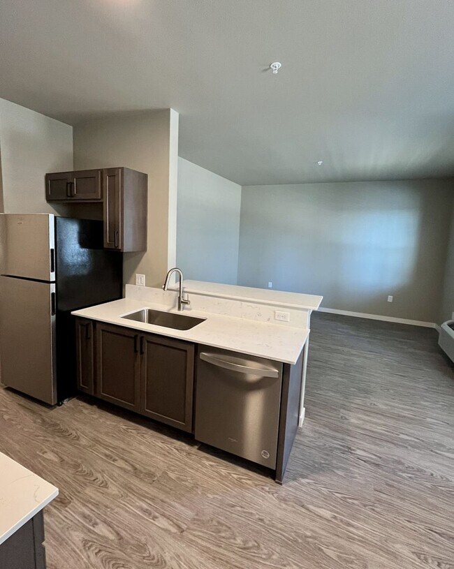 Introducing Dry Canyon – Redmond’s newest Luxury Apartments, Redmond, OR 97756 - photo 4