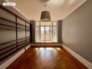 1605 11th Ave, Brooklyn, NY 11215